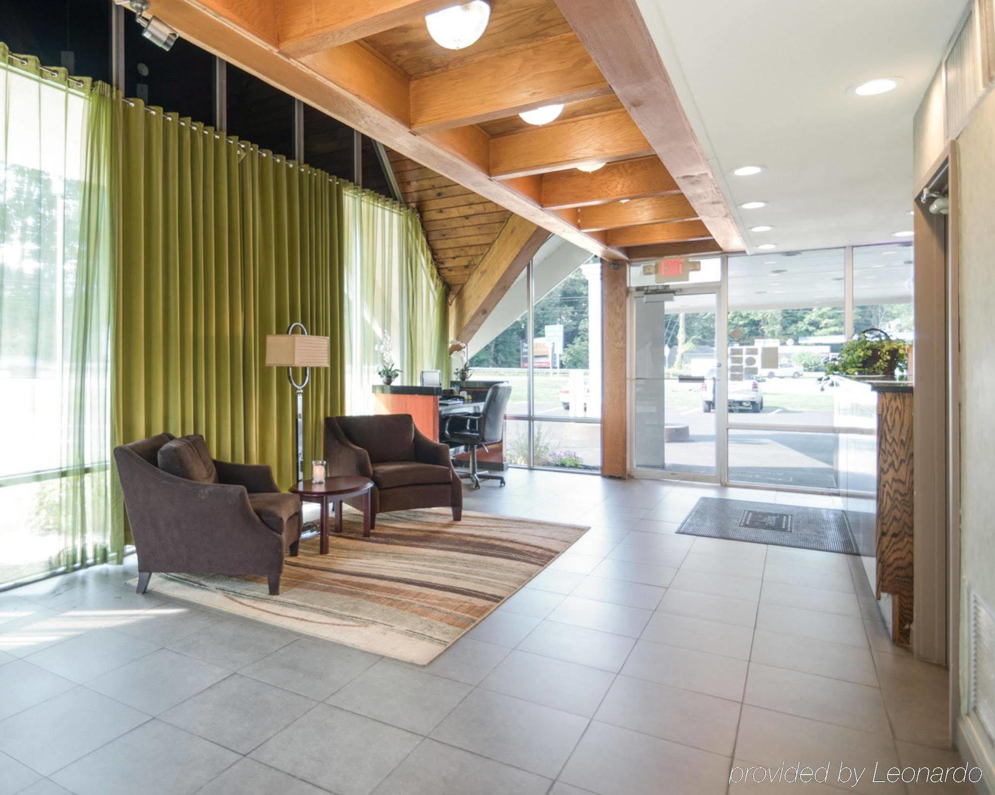 Rodeway Inn Грийнфийлд Екстериор снимка