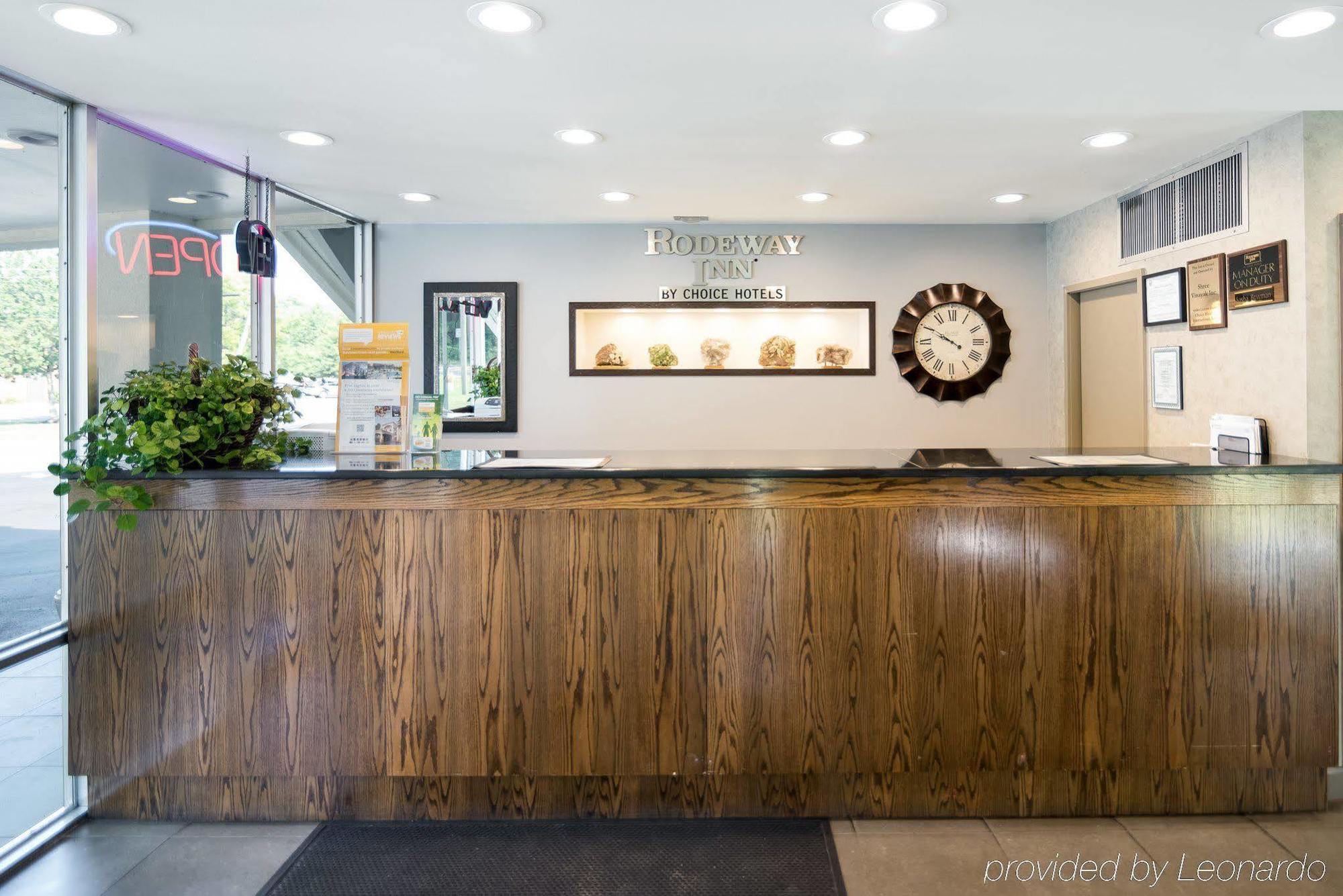 Rodeway Inn Грийнфийлд Екстериор снимка
