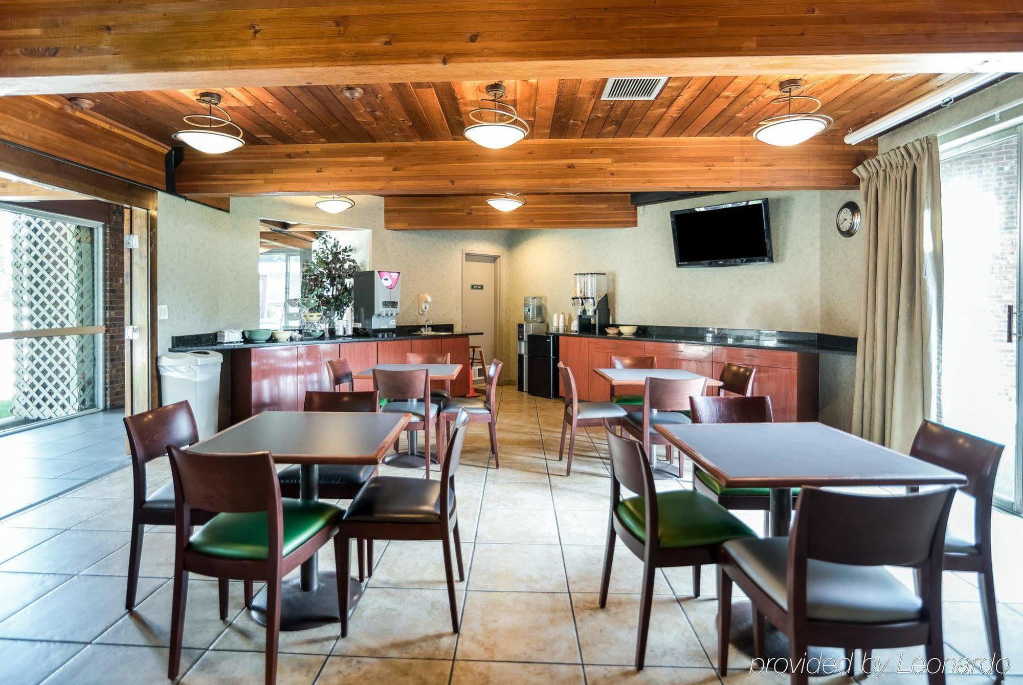 Rodeway Inn Грийнфийлд Екстериор снимка