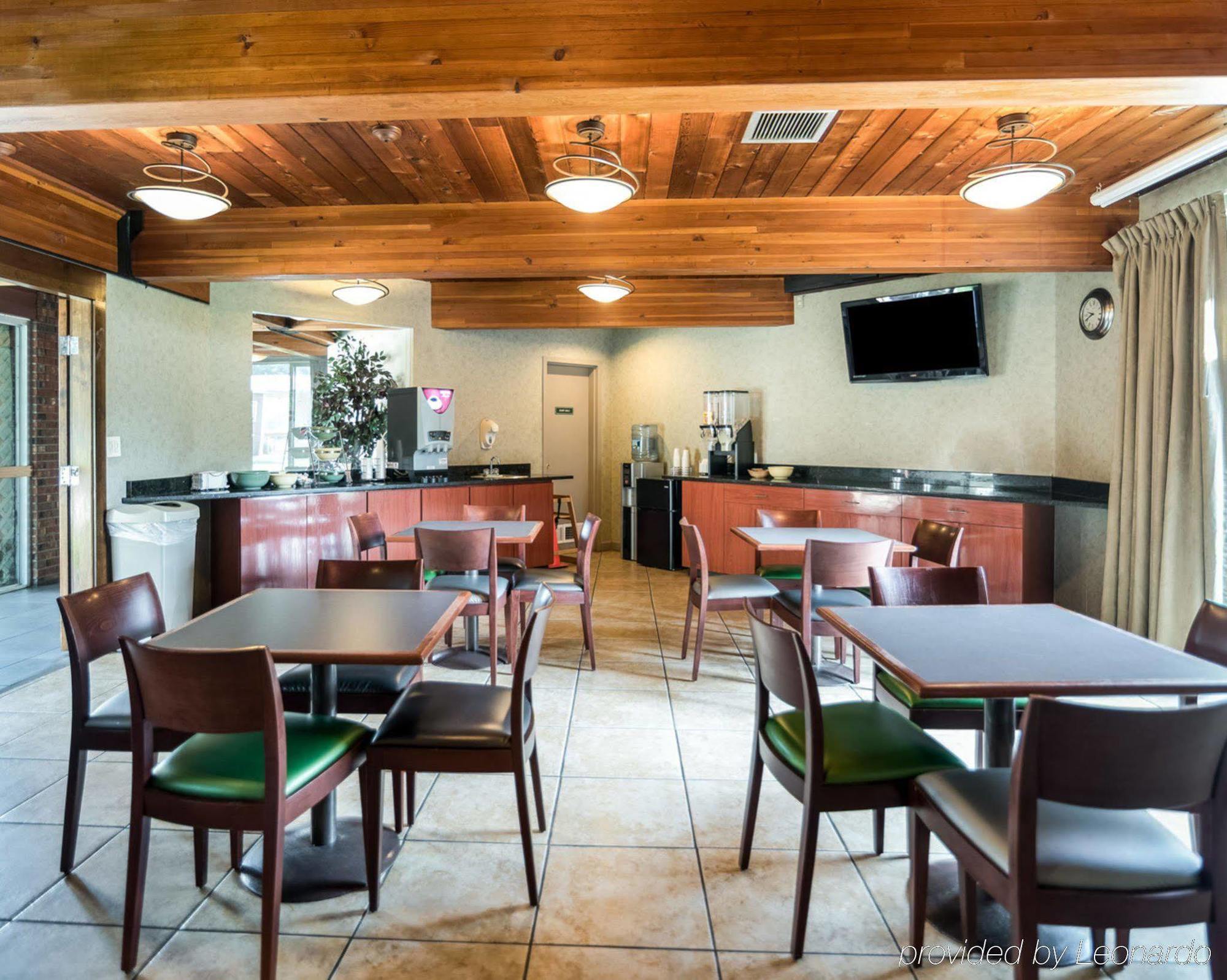 Rodeway Inn Грийнфийлд Екстериор снимка